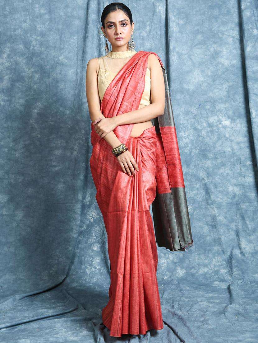 women solid handloom saree with blouse