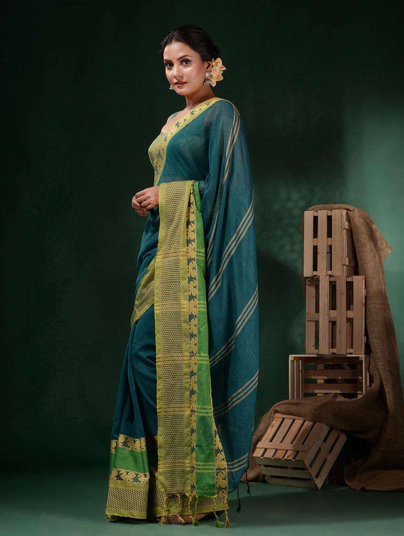 women solid with bordered handloom saree with blouse - 22045777 -  Standard Image - 3