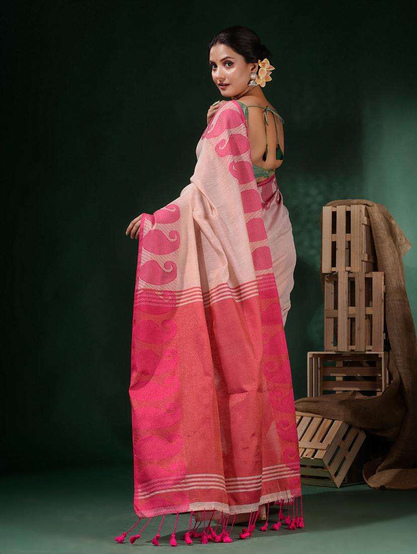 women solid with bordered handloom saree with blouse - 22045783 -  Standard Image - 3