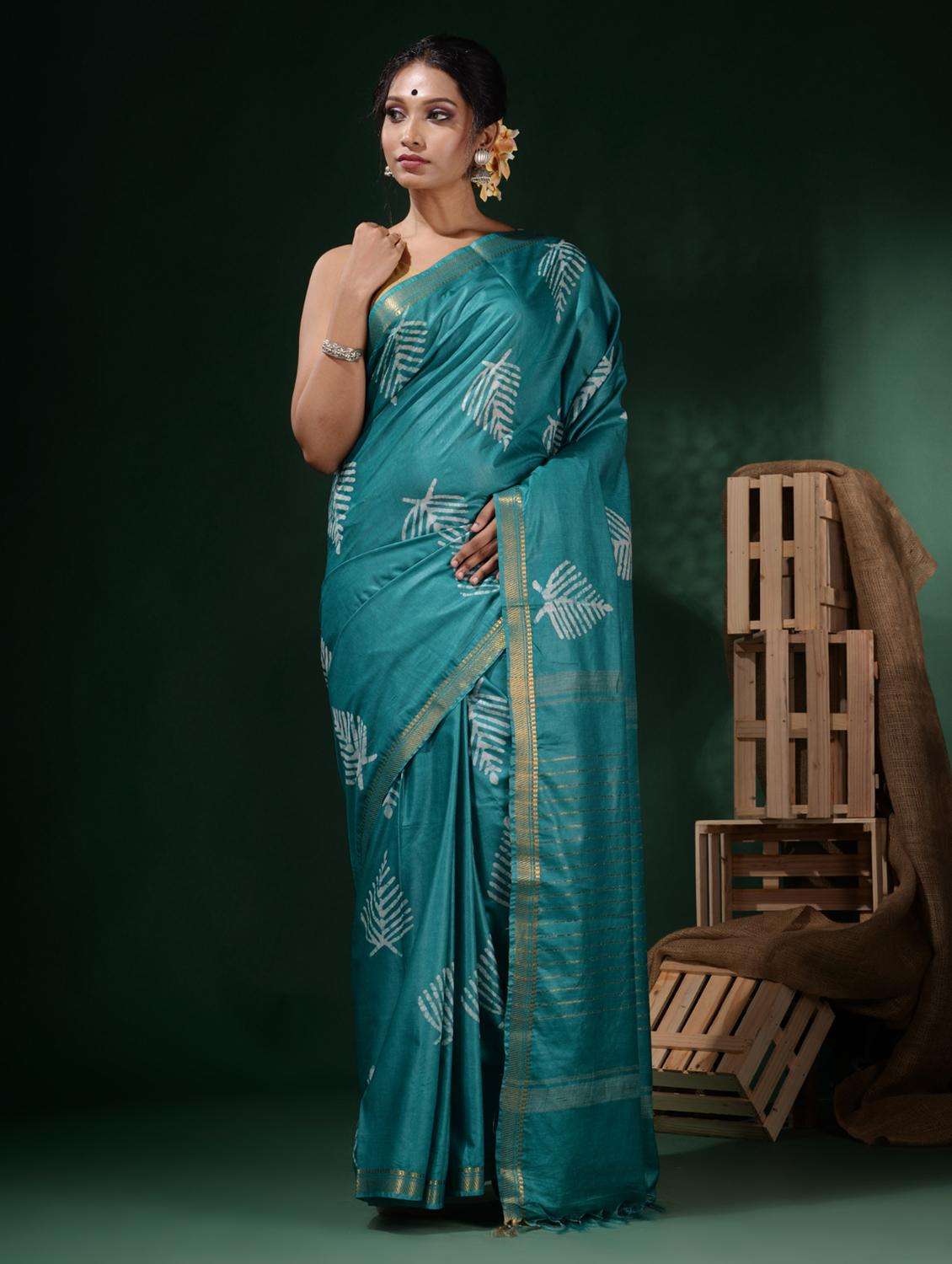 women printed bordered saree with blouse - 22045792 -  Standard Image - 3