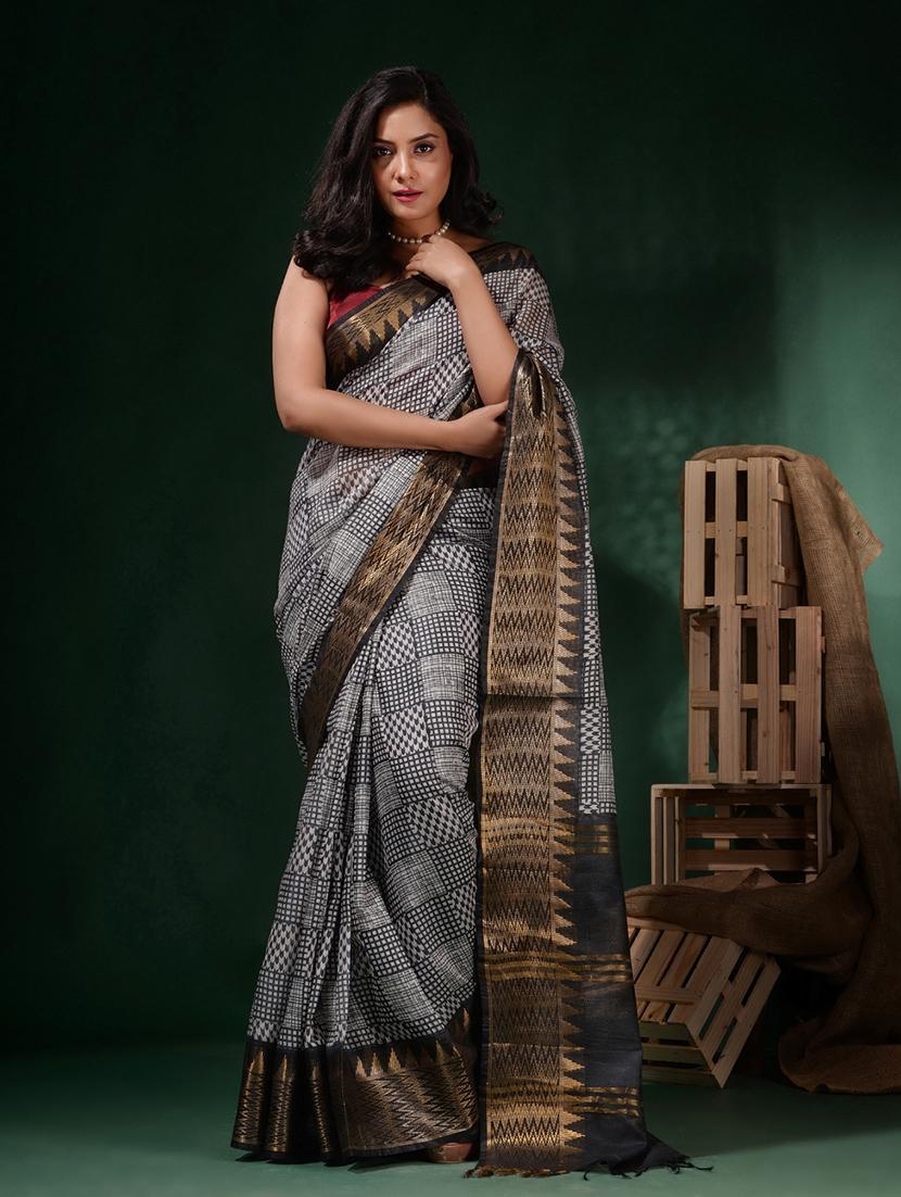 women printed bordered saree with blouse - 22045796 - Zoom Image - 0