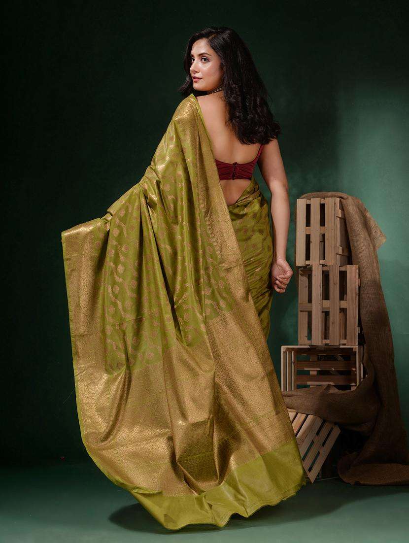 women self design banarasi saree with blouse - 22045806 -  Standard Image - 3