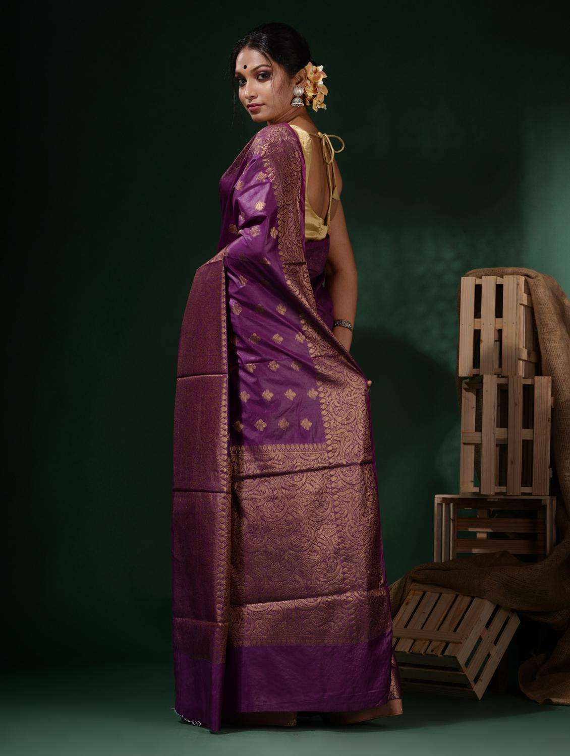 women self design banarasi saree with blouse - 22045814 - Standard Image - 3