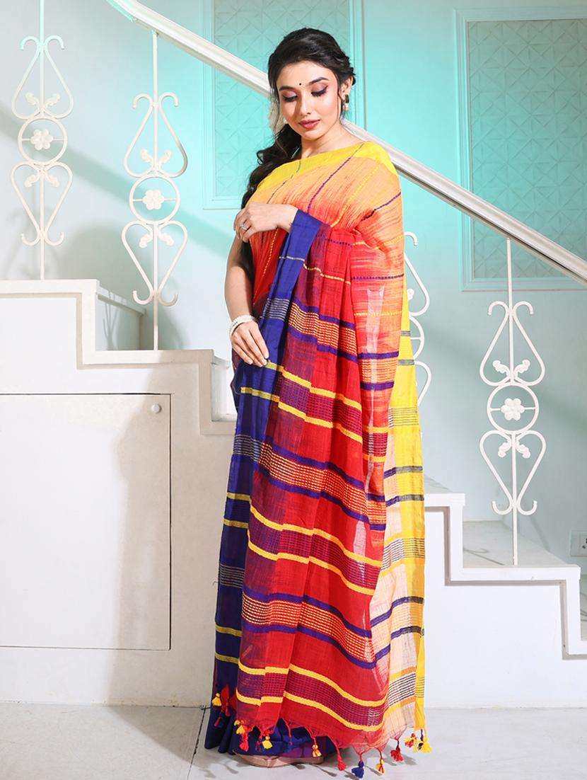 women self design handloom saree with blouse