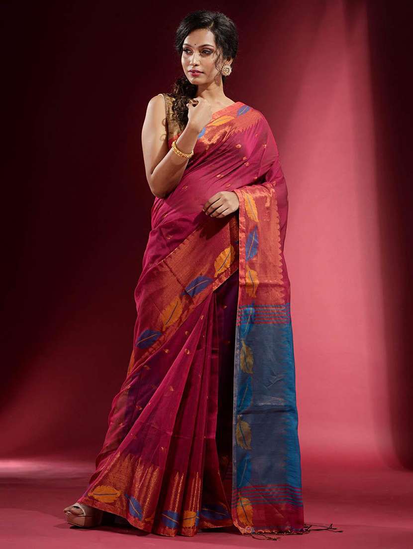 women self design handloom saree with blouse - 22045986 -  Standard Image - 3