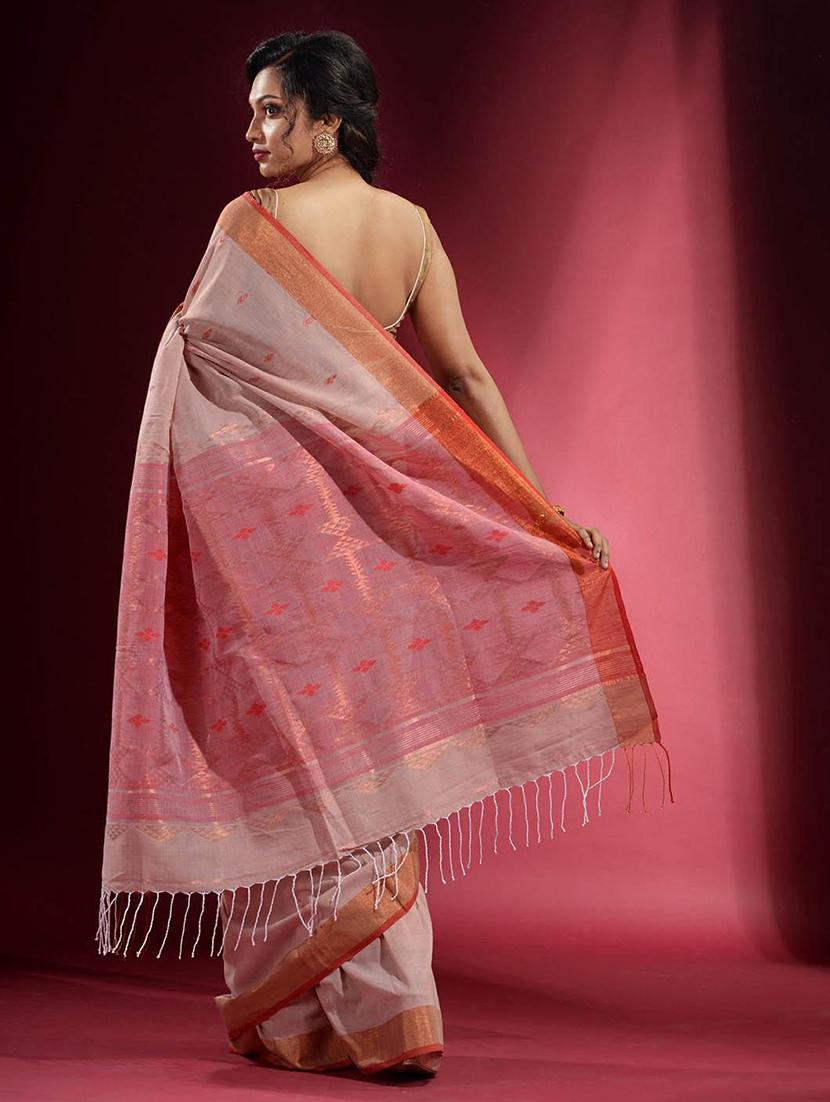 women self design handloom saree with blouse - 22045998 - Standard Image - 3