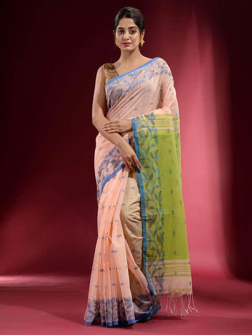women self design handloom saree with blouse