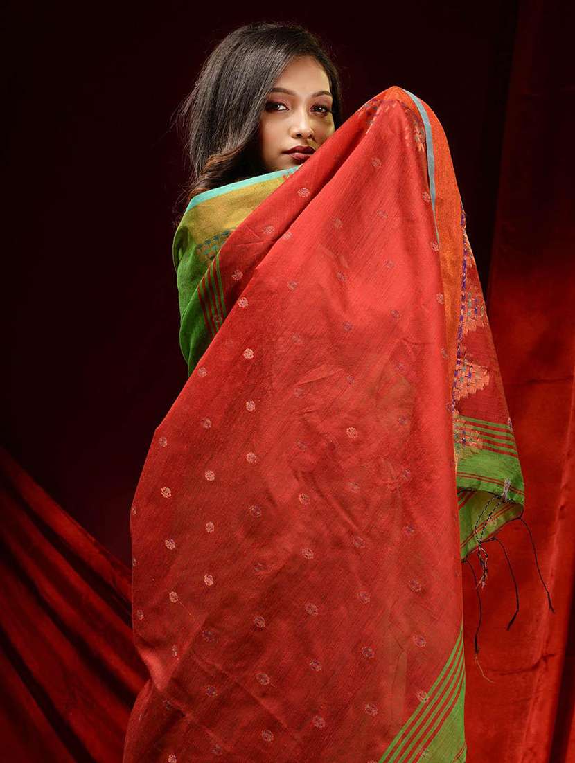 women self design handloom saree with blouse - 22046007 -  Standard Image - 3