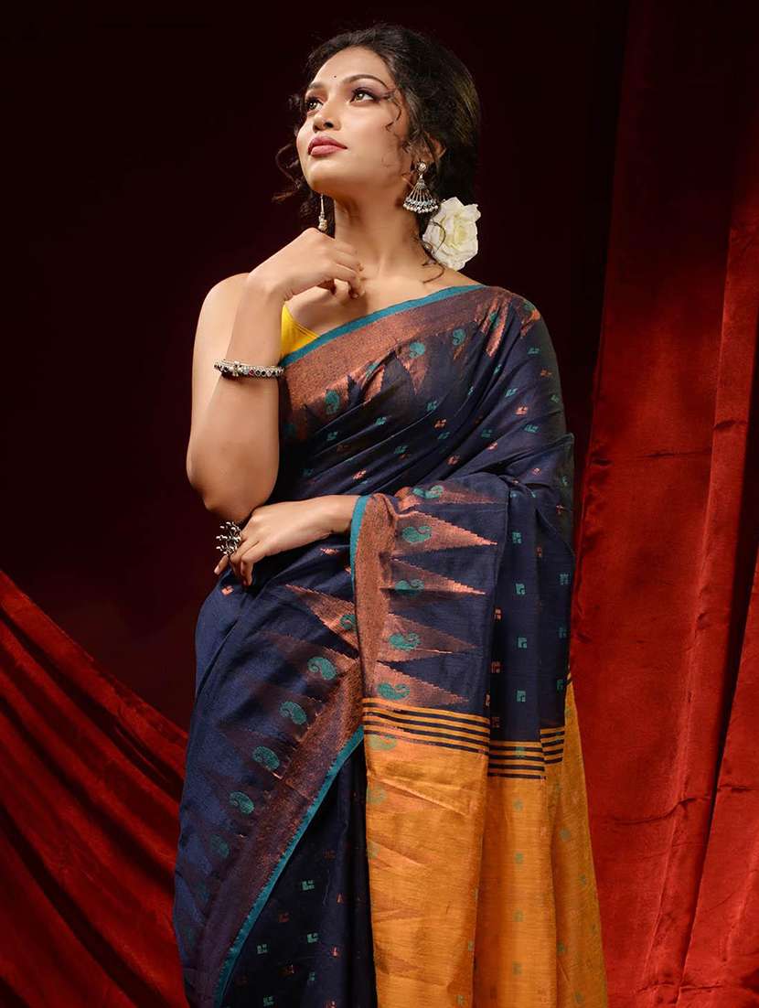women self design handloom saree with blouse - 22046011 -  Standard Image - 3