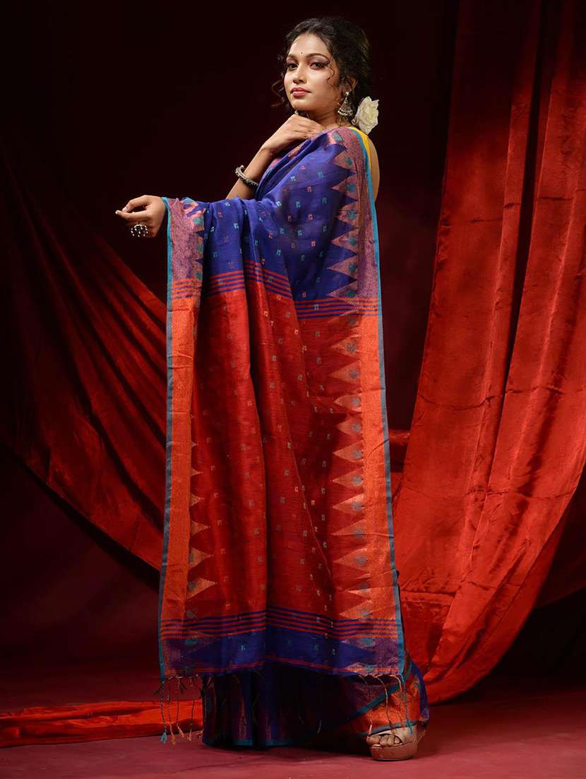 women self design handloom saree with blouse - 22046013 -  Standard Image - 3