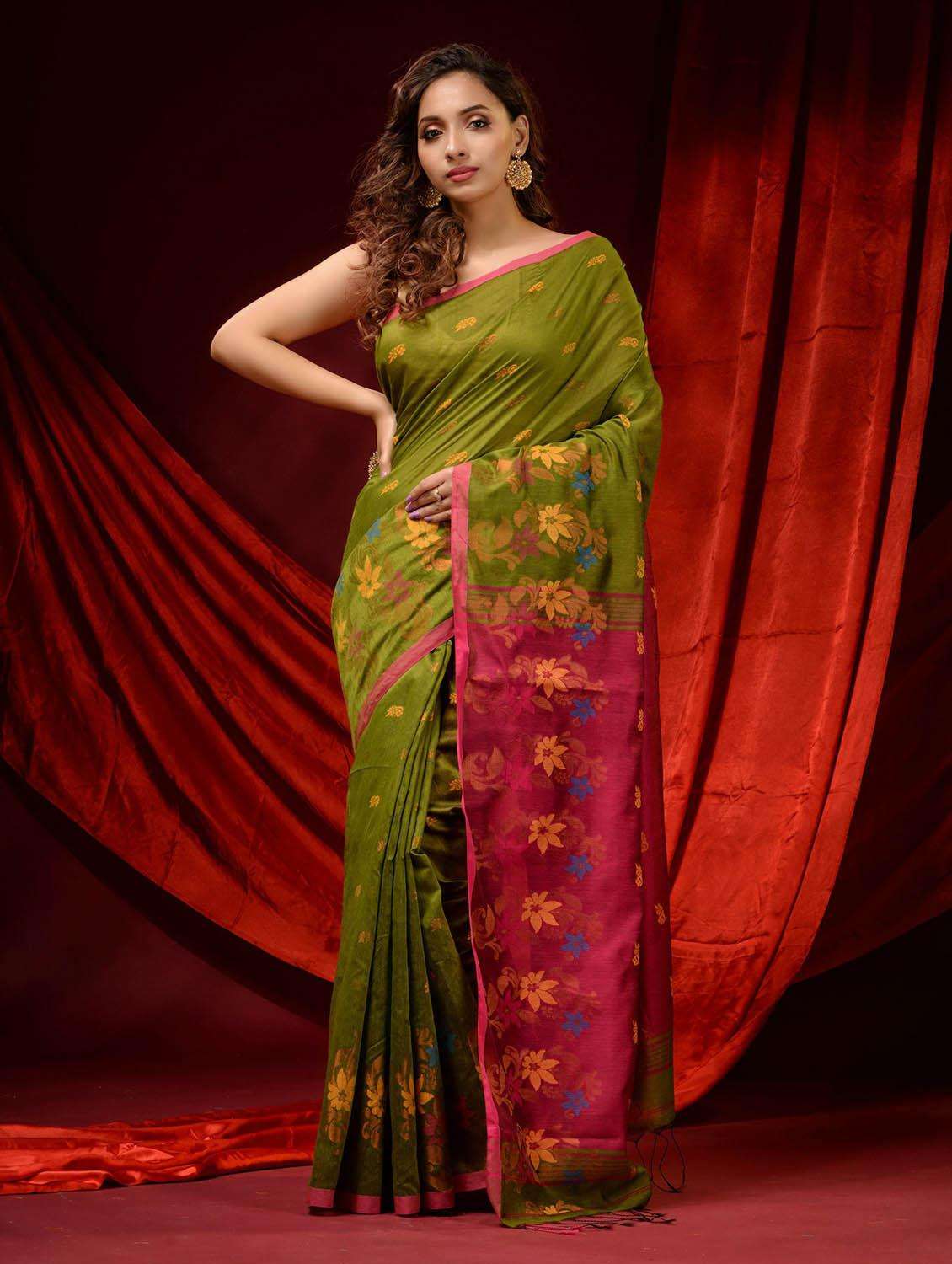 women self design bomkai saree with blouse