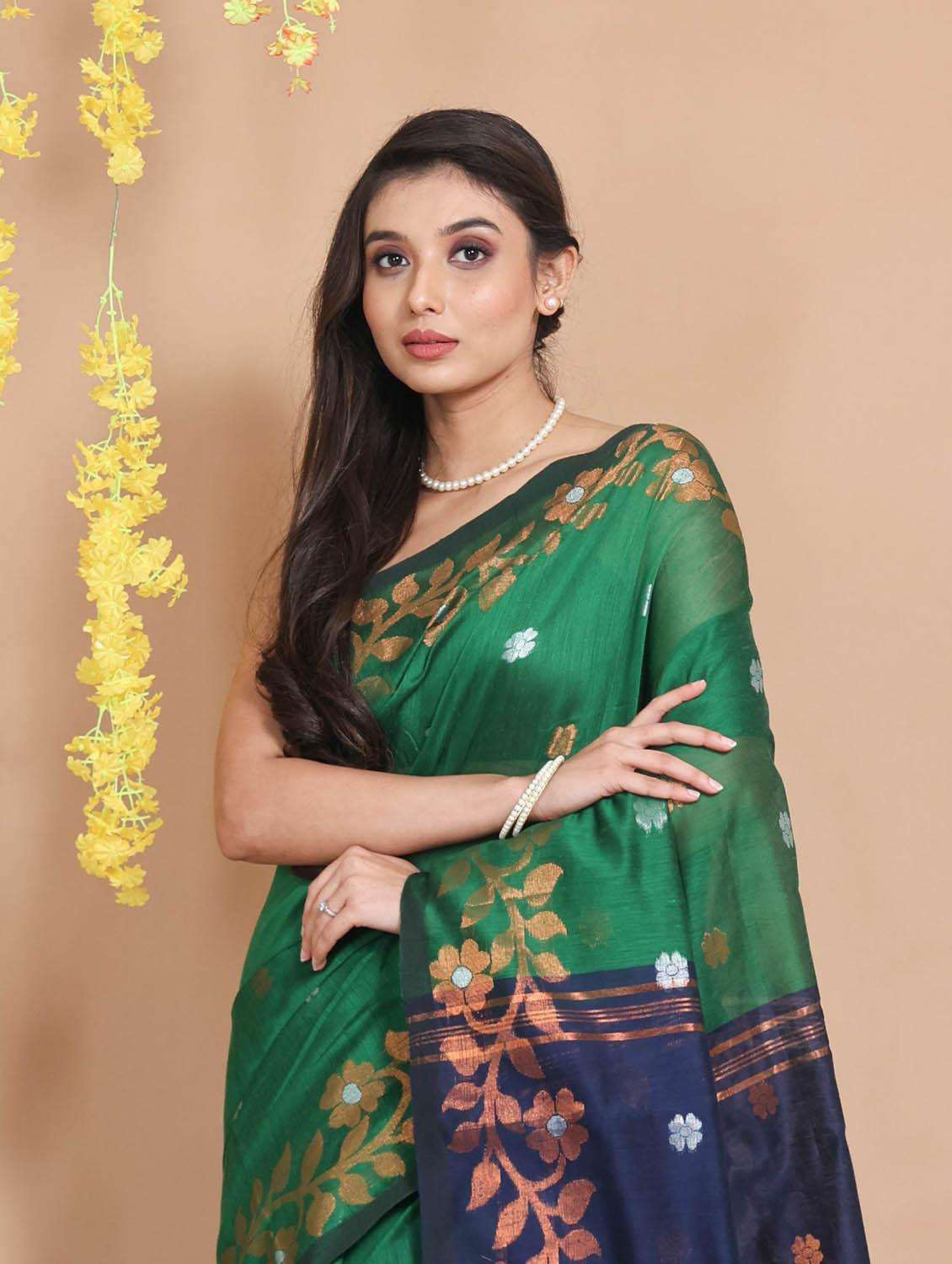 women self design bordered saree with blouse - 22046042 -  Standard Image - 3