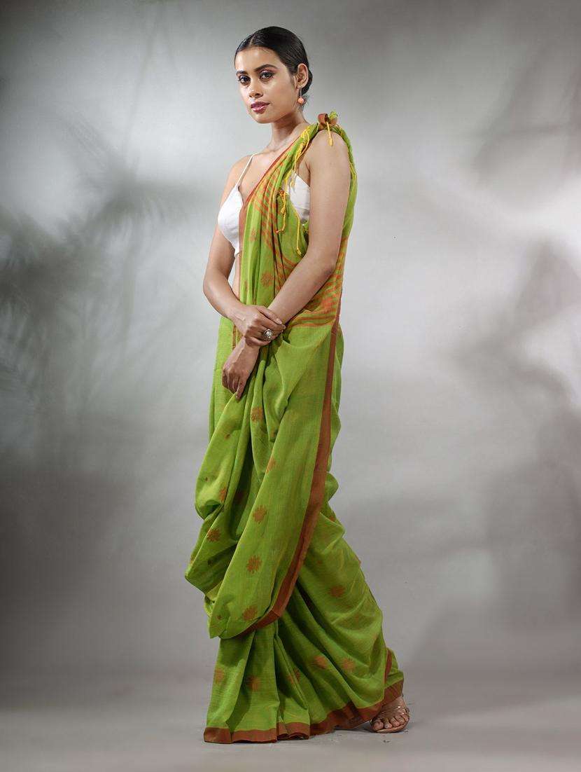 women self design handloom saree with blouse - 22046070 -  Standard Image - 3