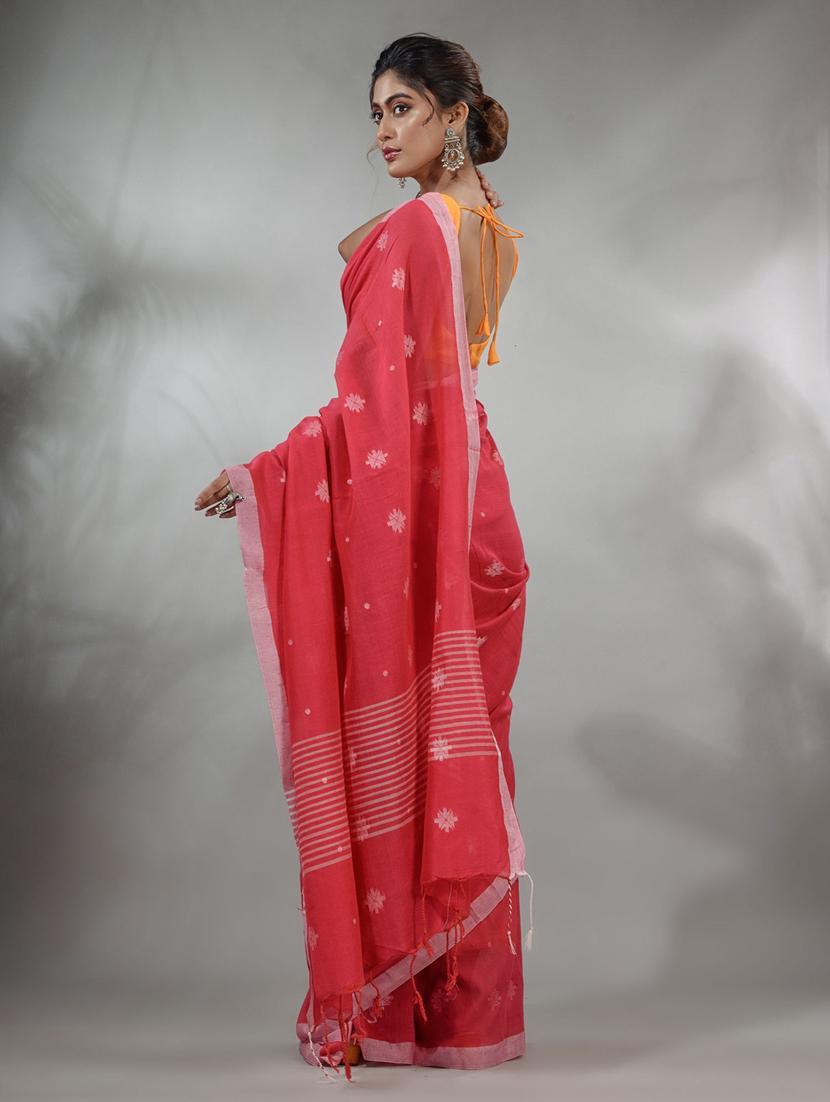women self design handloom saree with blouse - 22046071 - Standard Image - 3