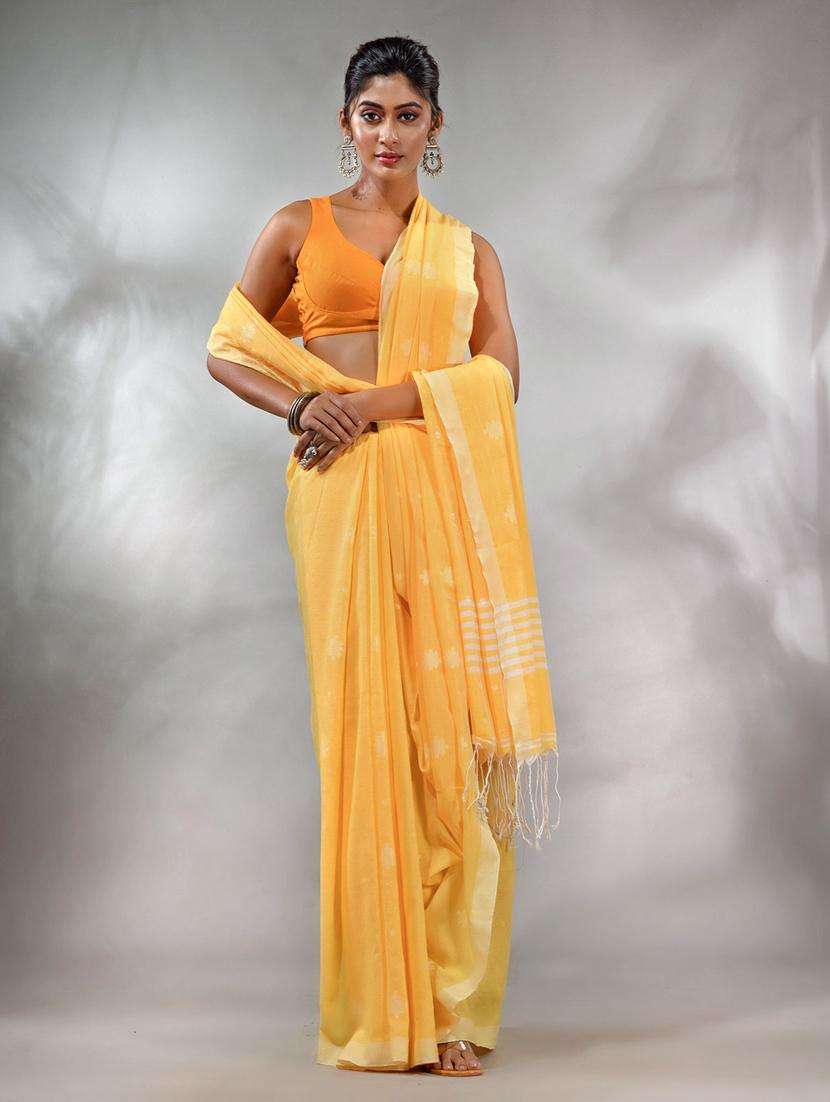 women self design handloom saree with blouse - 22046074 -  Standard Image - 3