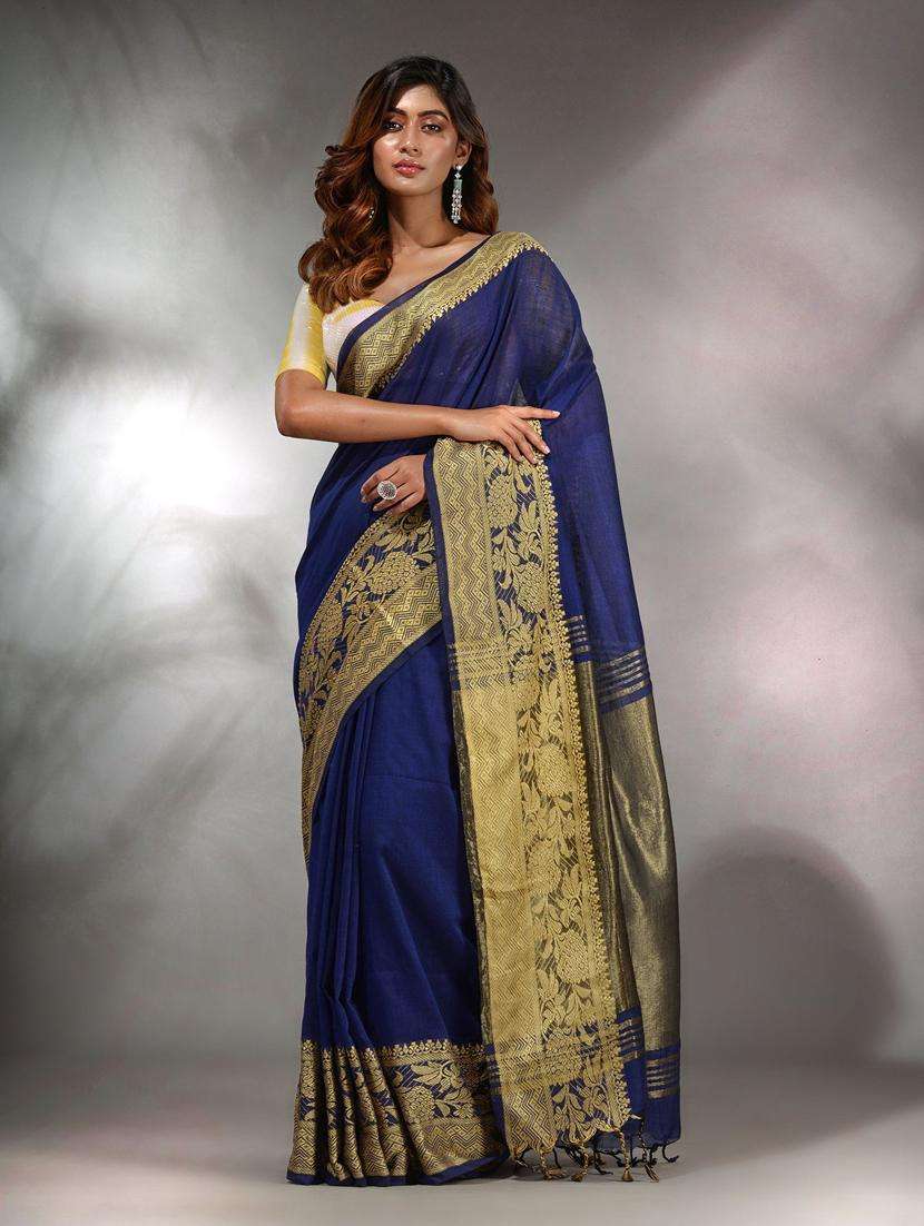 women solid with bordered saree with blouse