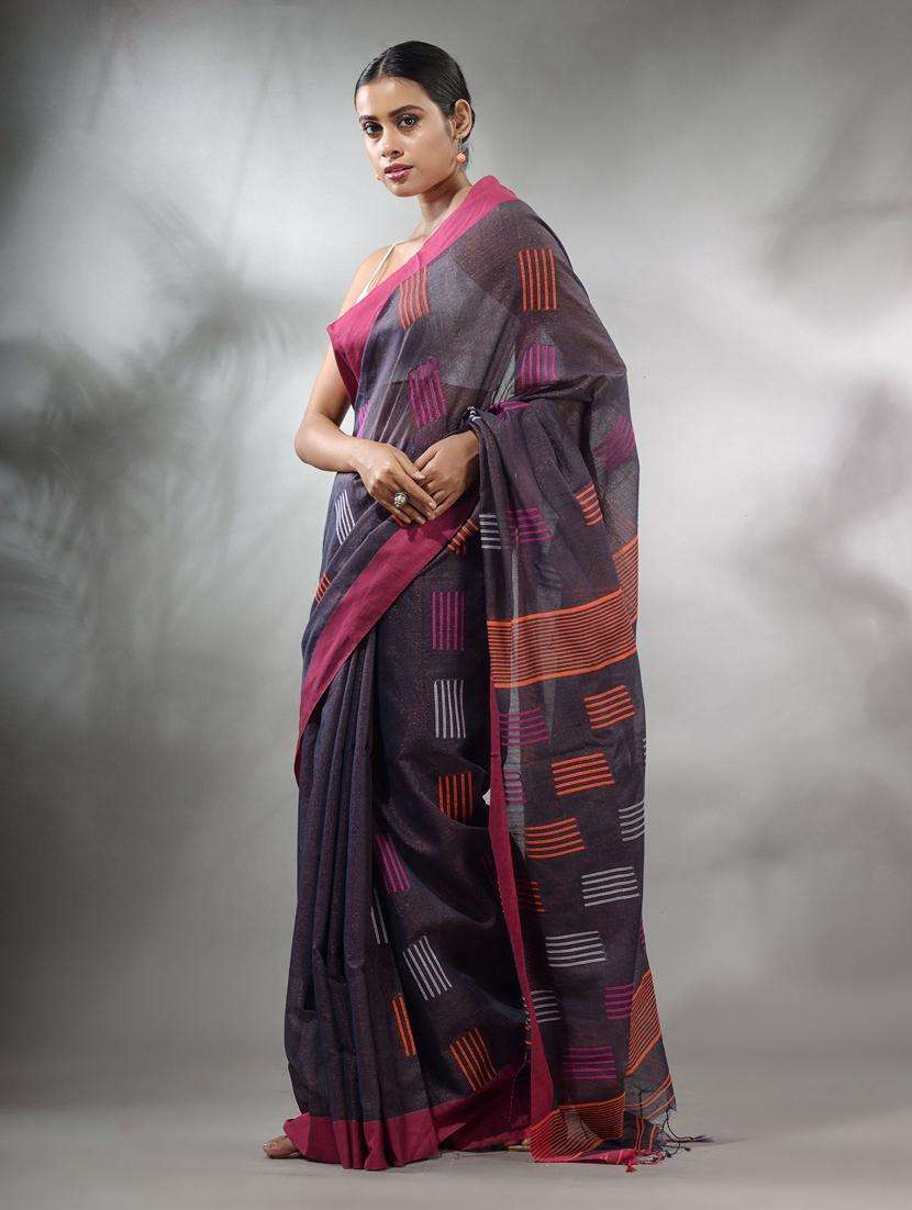 women self design handloom saree with blouse - 22046101 -  Standard Image - 3