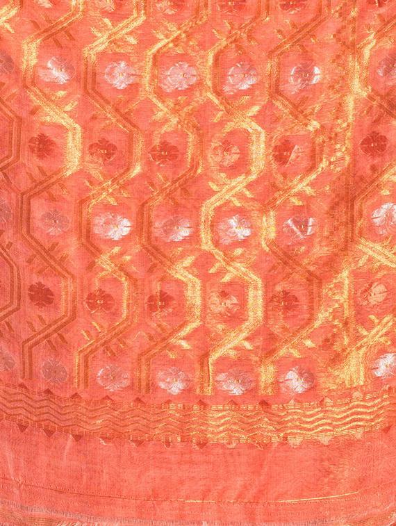women self design handloom saree with blouse - 22046110 - Standard Image - 3