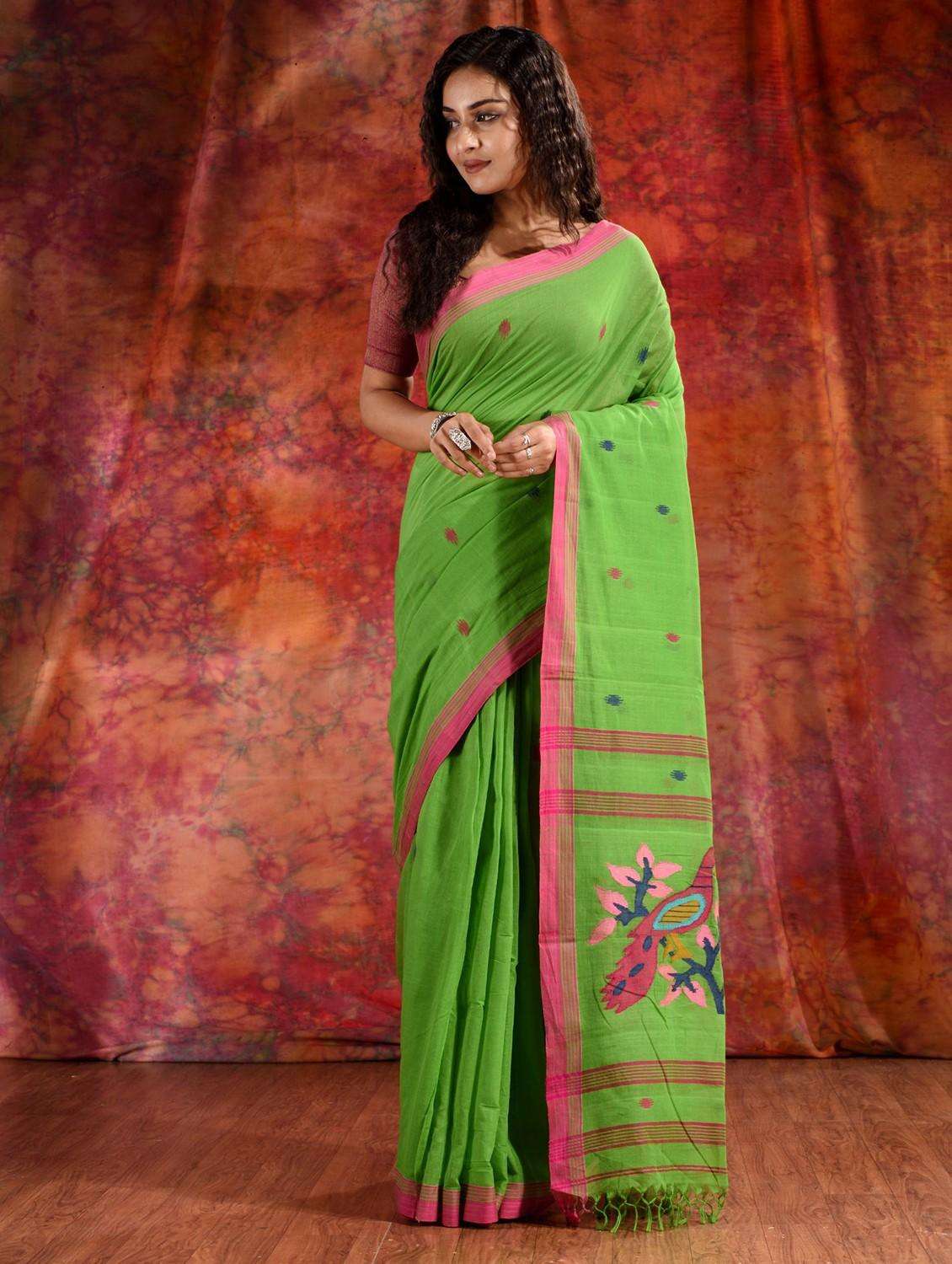 women self design handloom saree with blouse - 22046154 -  Standard Image - 3
