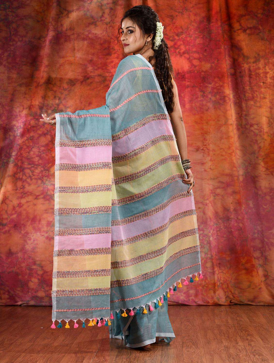 women self design handloom saree with blouse - 22046159 -  Standard Image - 3