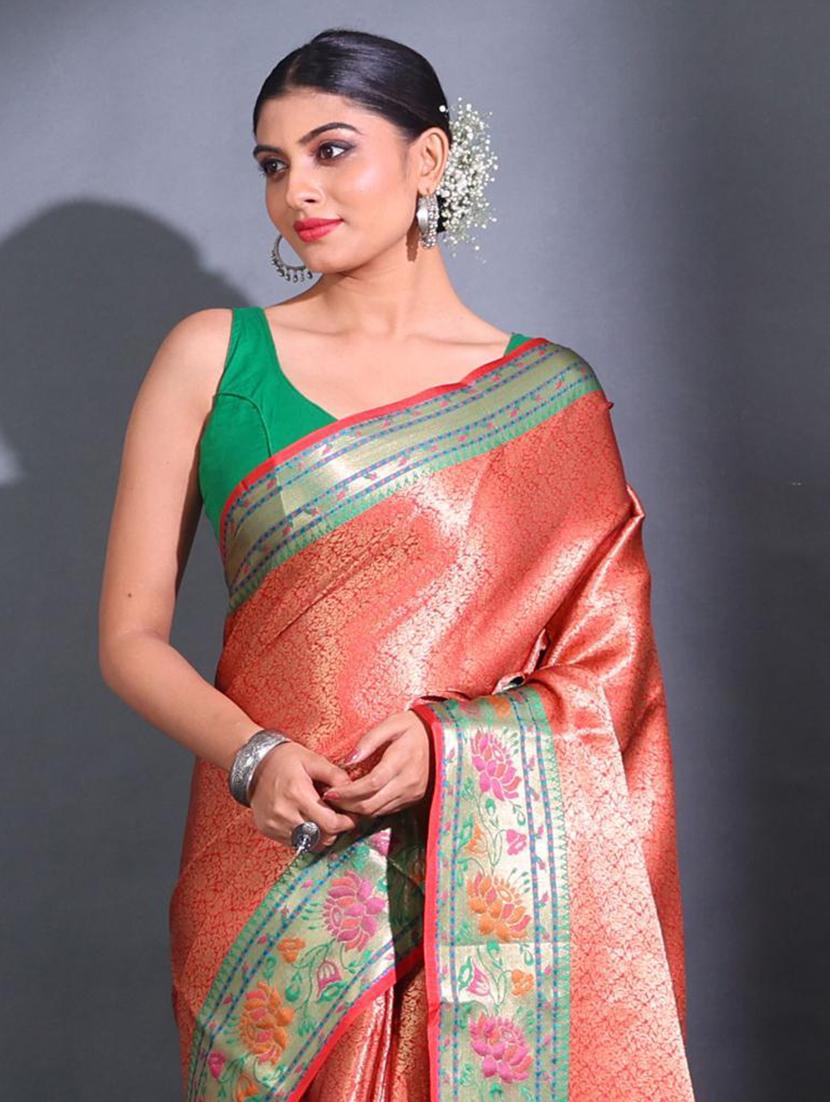 women self design banarasi saree with blouse - 22046169 - Standard Image - 3