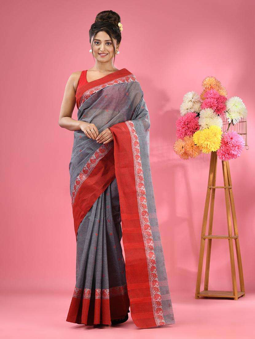 women self design tant saree