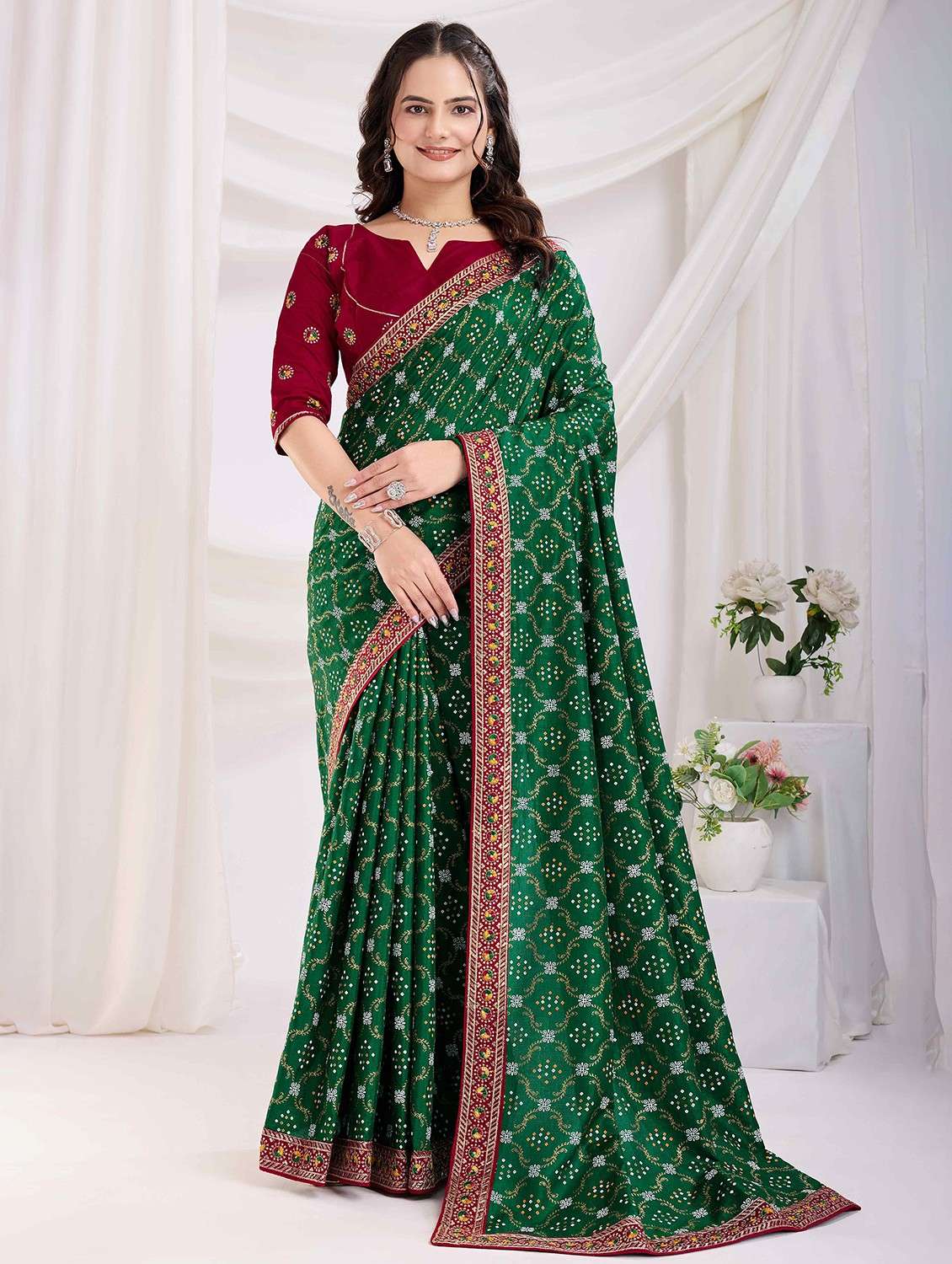 women bandhani printed bordered saree with blouse - 22047889 -  Zoom Image - 0