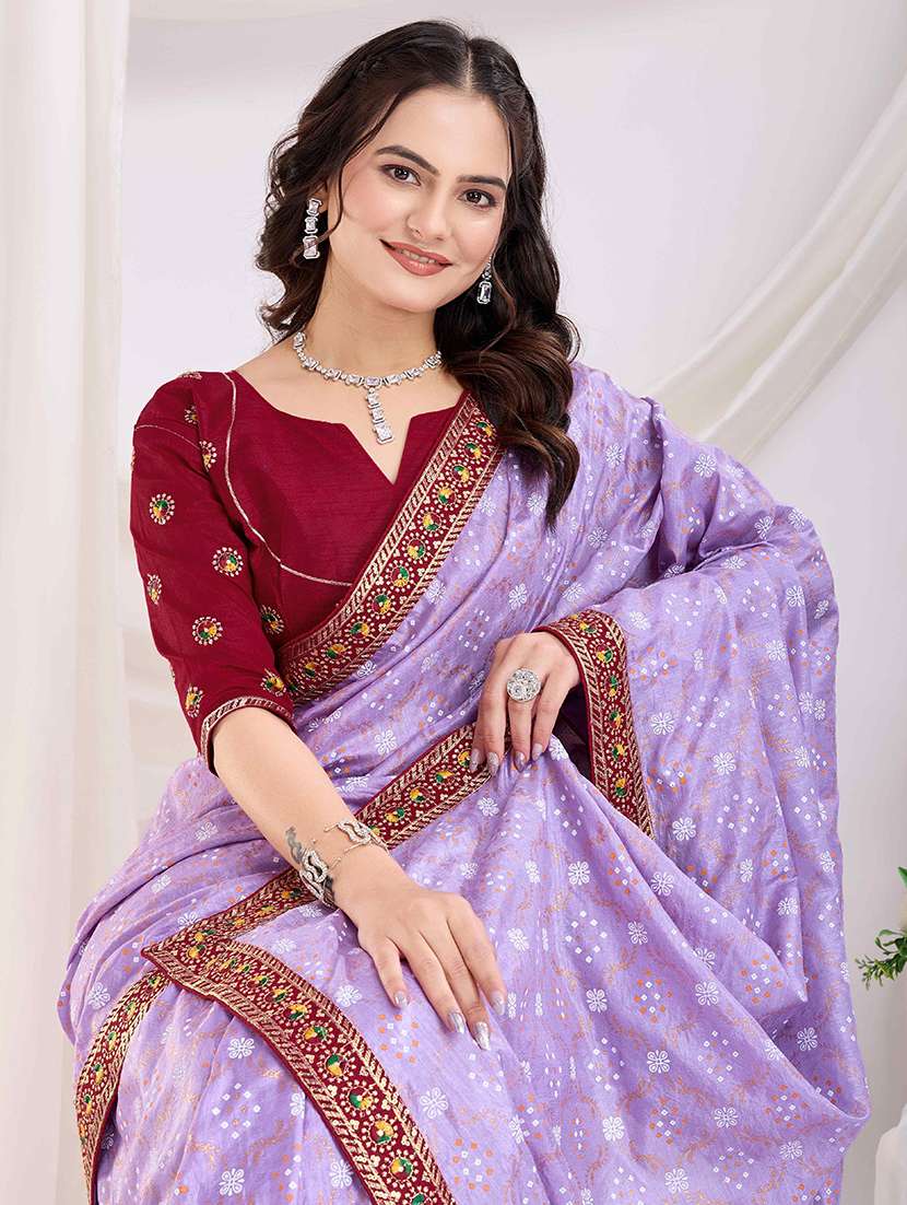 women bandhani printed bordered saree with blouse - 22047890 -  Standard Image - 3