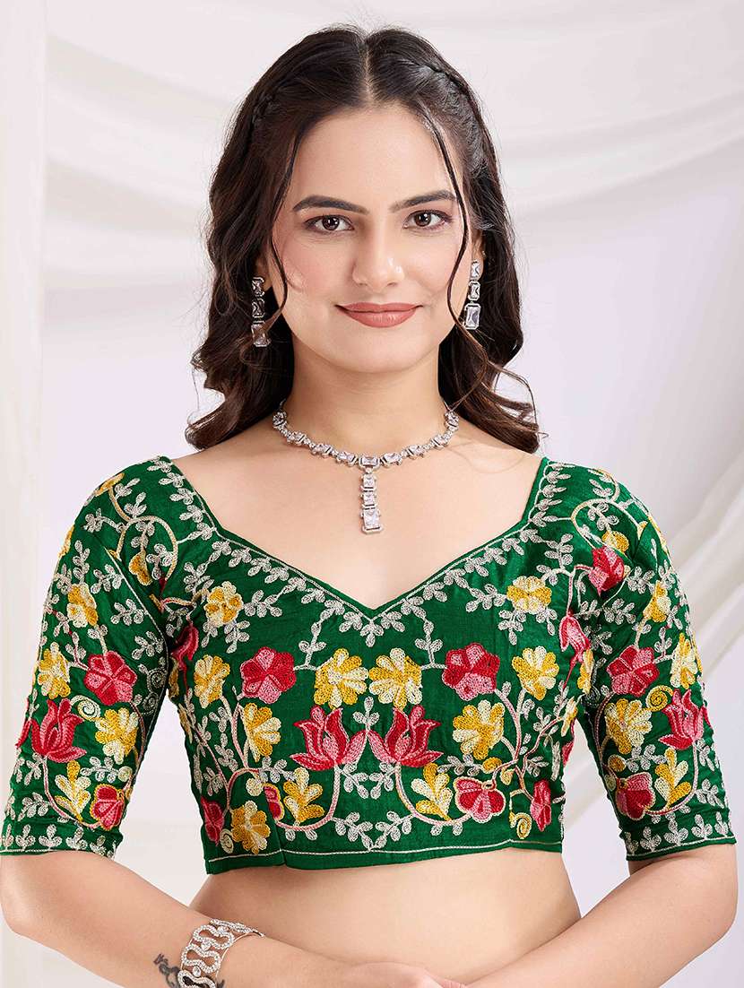 women bandhani printed bordered saree with blouse - 22047932 -  Standard Image - 5