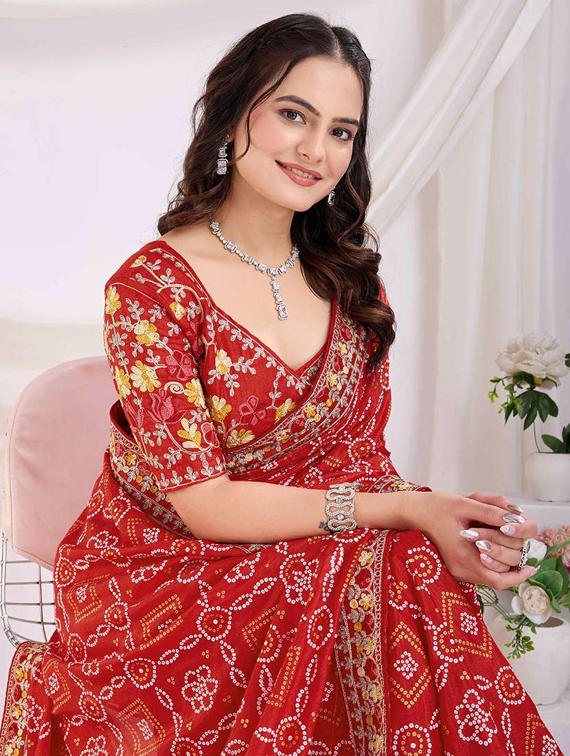 women bandhani printed bordered saree with blouse - 22047933 - Standard Image - 3