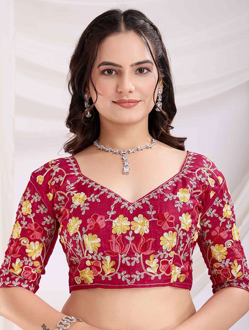 women bandhani printed bordered saree with blouse - 22047935 - Standard Image - 5