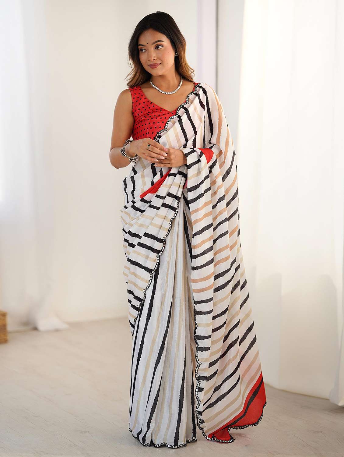 women printed casual wear saree with blouse