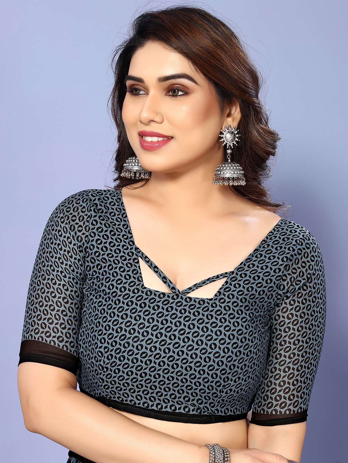 women printed casual wear saree with blouse - 22048642 -  Standard Image - 5