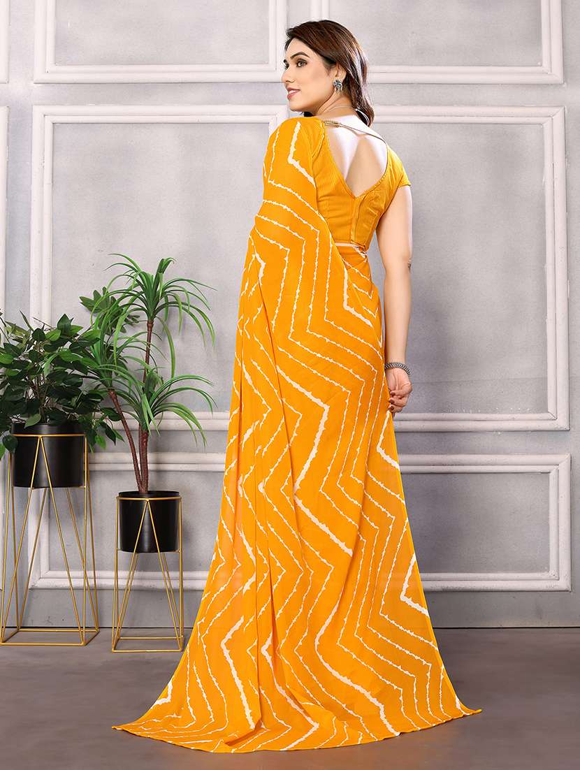women printed casual wear saree with blouse - 22048674 -  Standard Image - 3