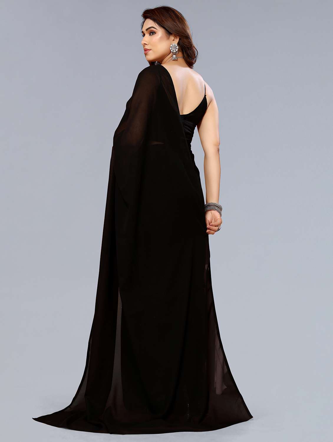 women solid plain saree with blouse - 22048947 -  Standard Image - 3