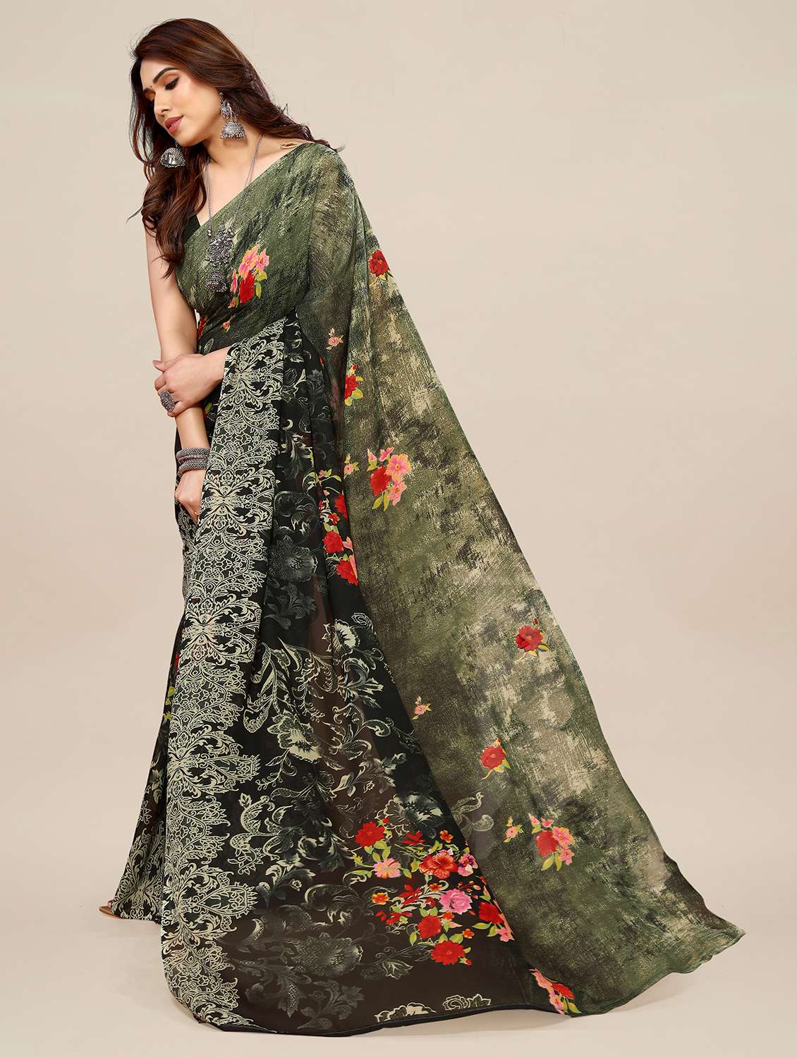 women printed casual wear saree with blouse - 22049368 -  Standard Image - 3