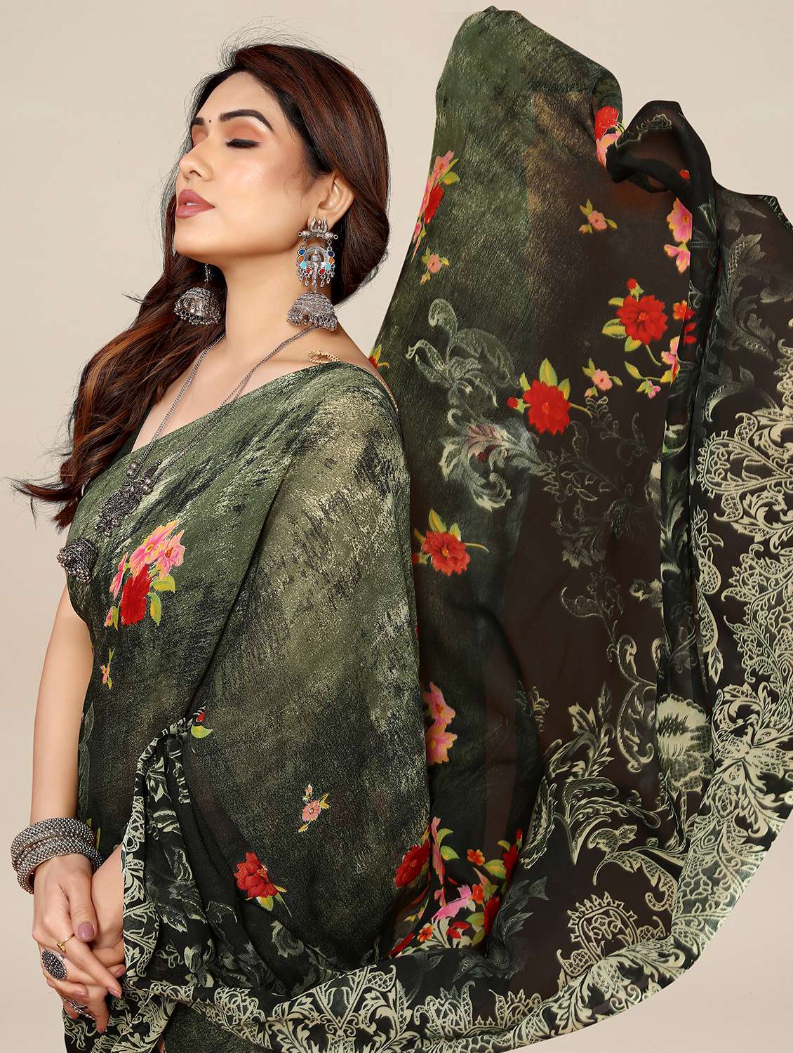 women printed casual wear saree with blouse - 22049368 -  Standard Image - 5