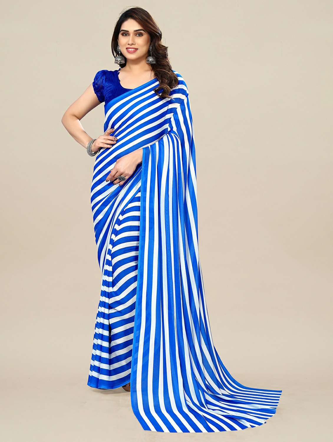 women printed casual wear saree with blouse