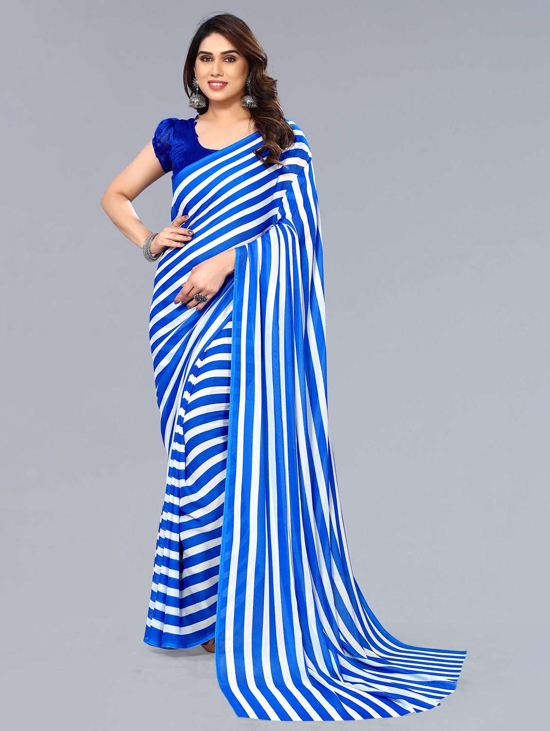 women printed casual wear saree with blouse