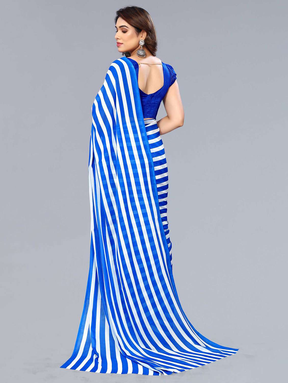 women printed casual wear saree with blouse - 22050117 -  Standard Image - 3