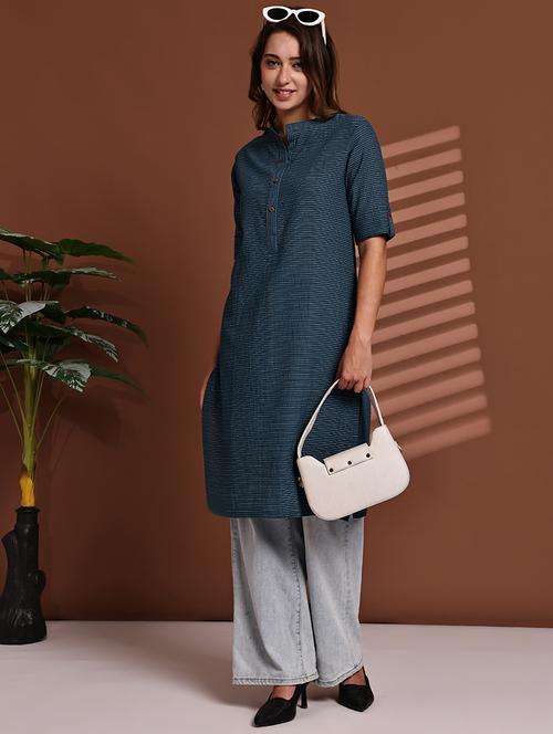 women striped roll up sleeve straight kurta - 22051698 - Standard Image - 0