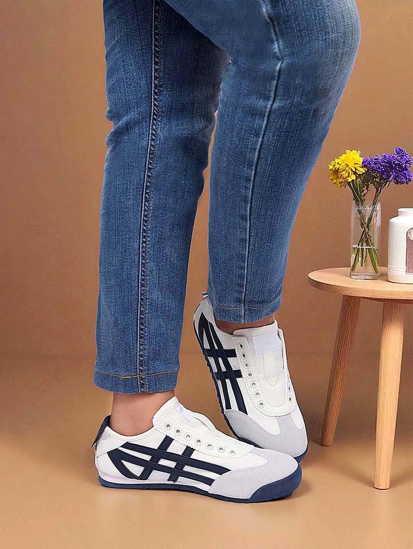 women white slip on casual shoe - 22051979 - Zoom Image - 0