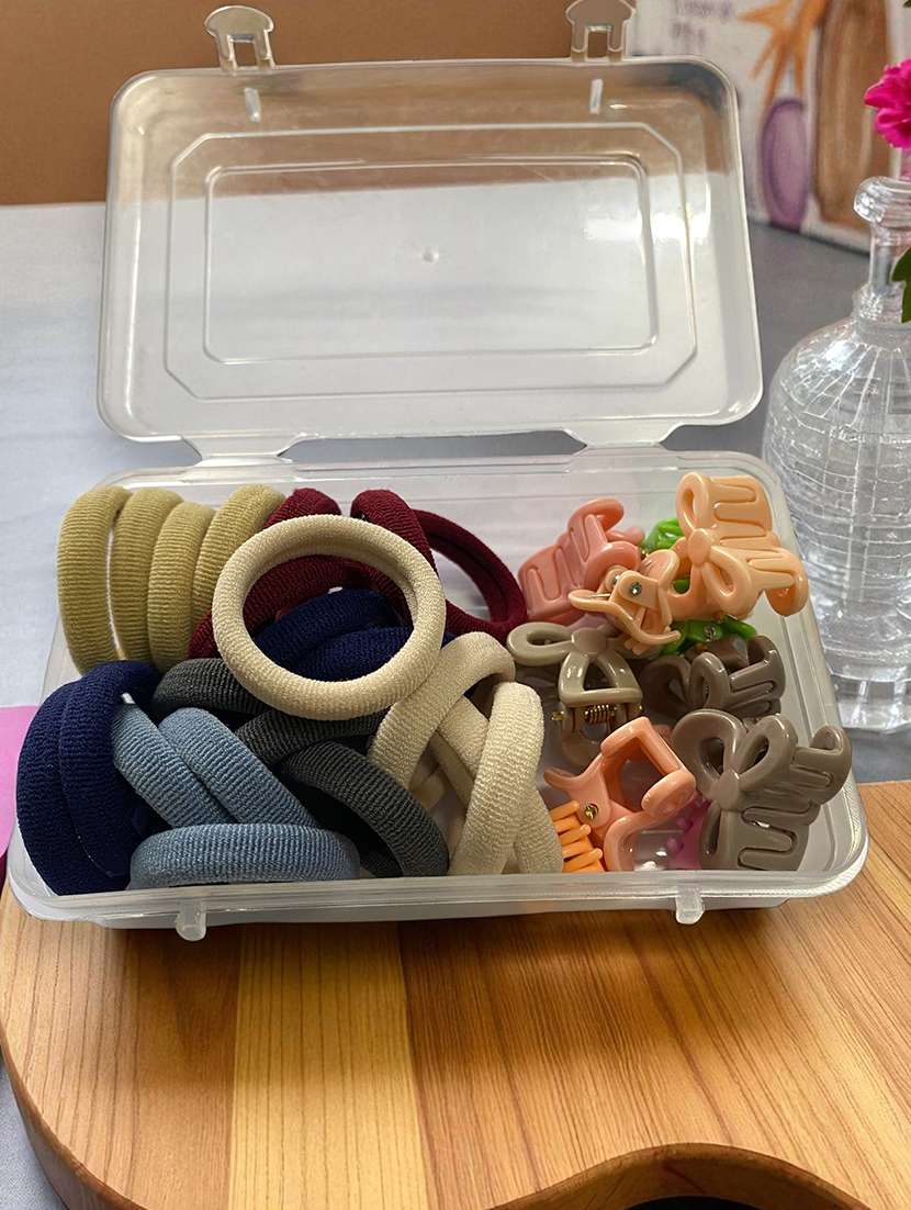 pack of multicolored rubber bands and clutchers - 22052000 -  Standard Image - 3