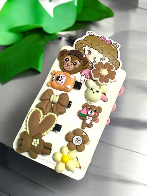 pack of multicolored rubber bands and hair clips - 22052024 - Standard Image - 0