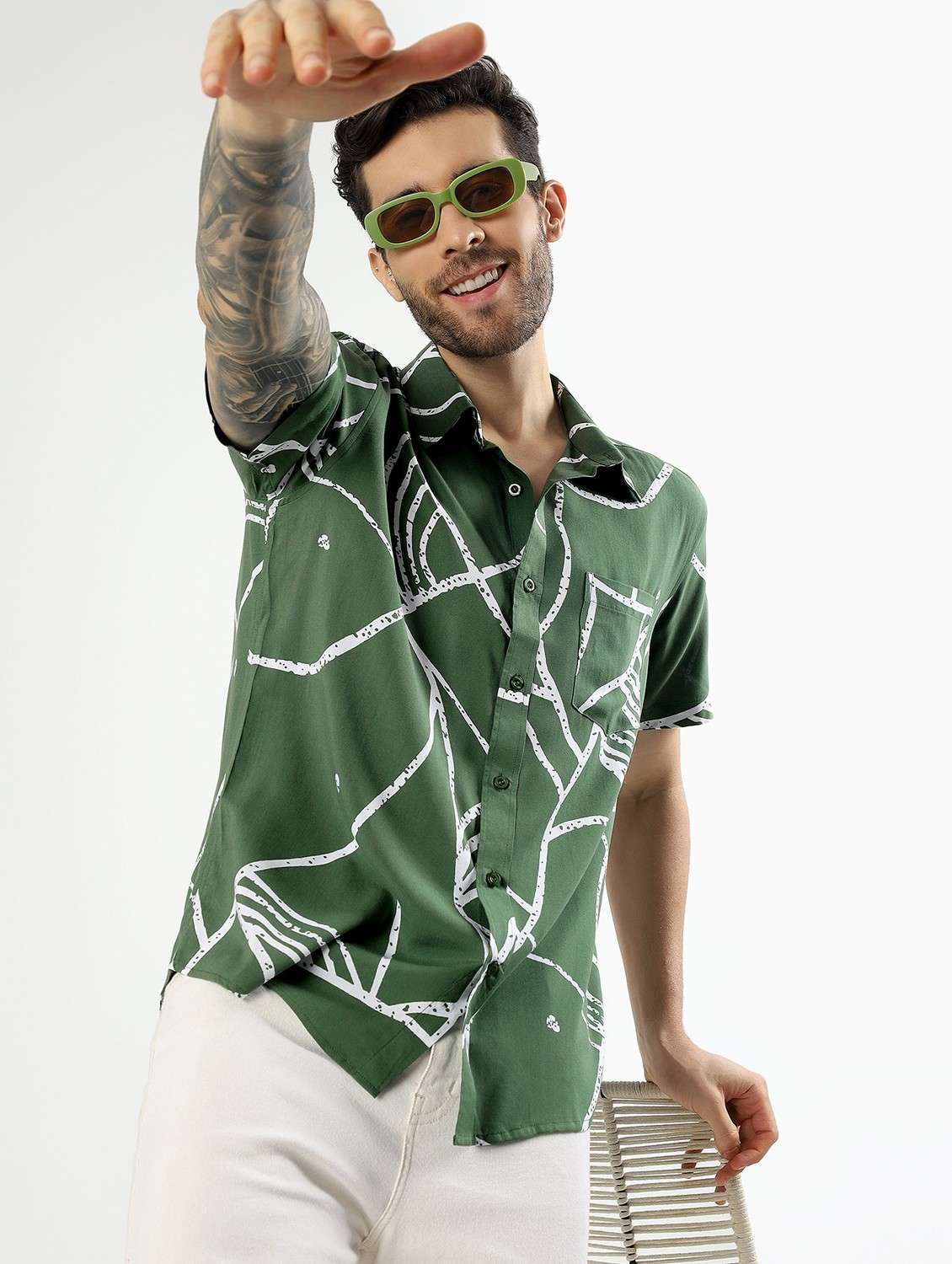 men printed short sleeve regular fit casual shirt