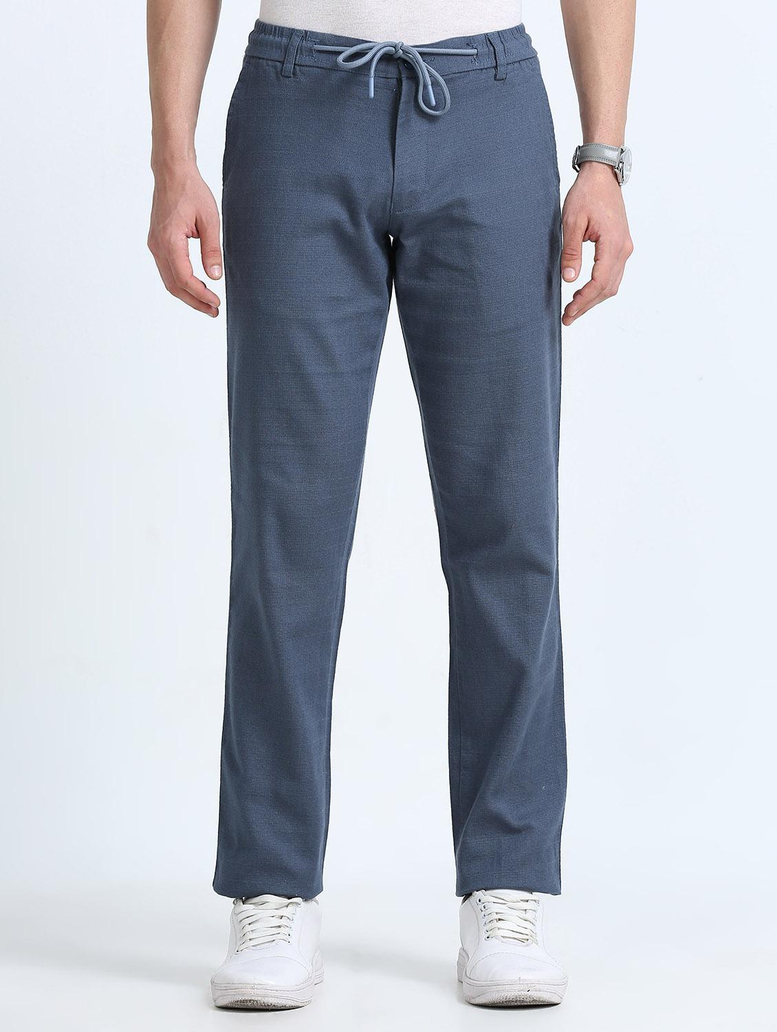 men solid mid rise straight fit chinos 