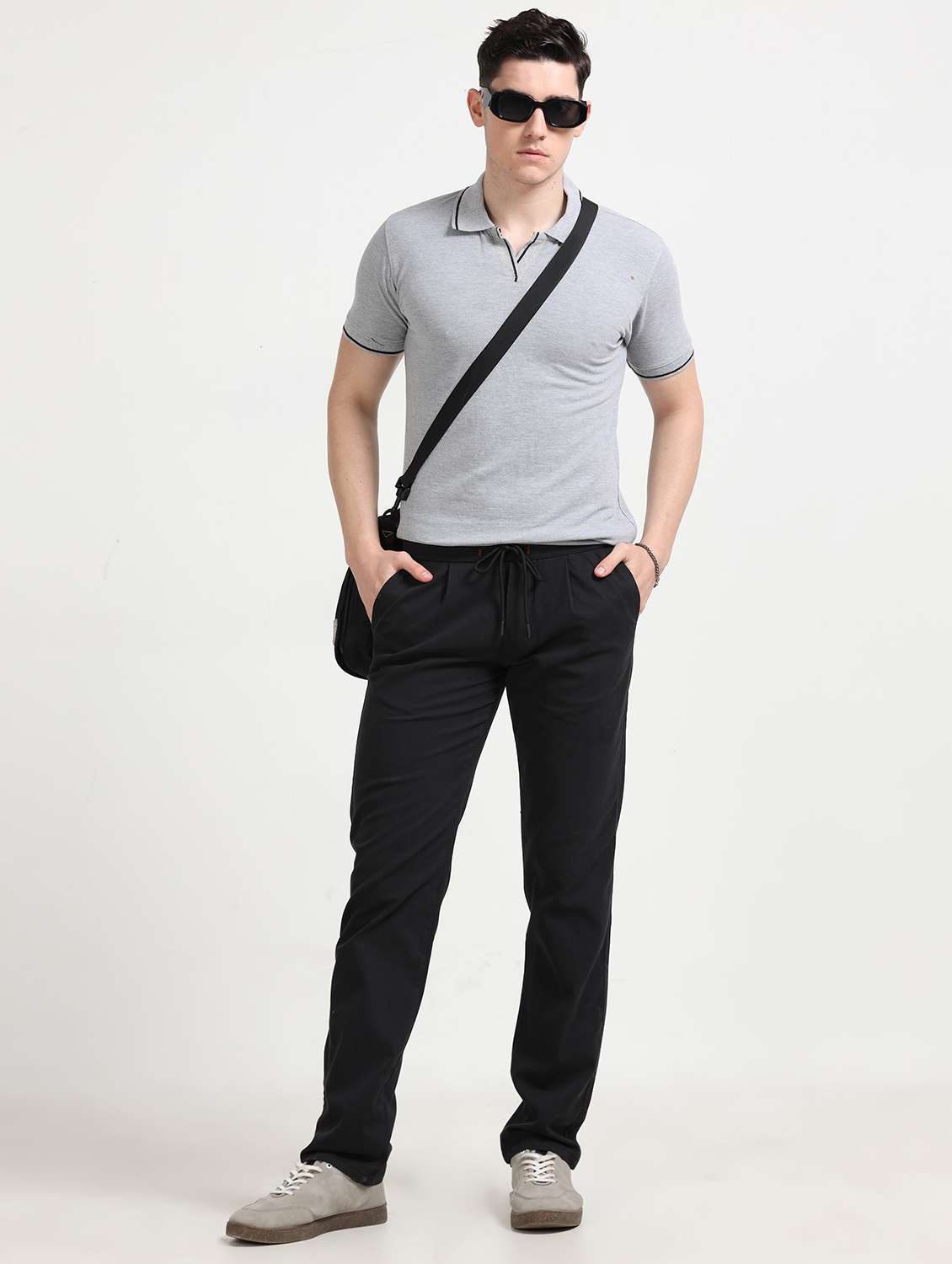 men solid mid rise straight fit chinos  - 22052462 -  Standard Image - 5