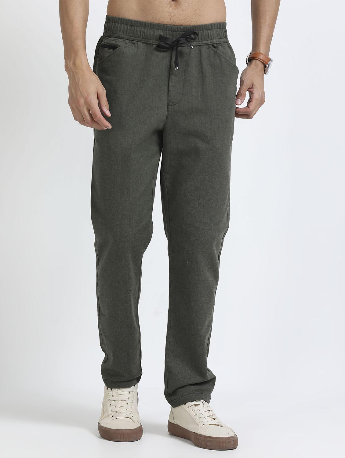 men solid mid rise straight fit chinos 