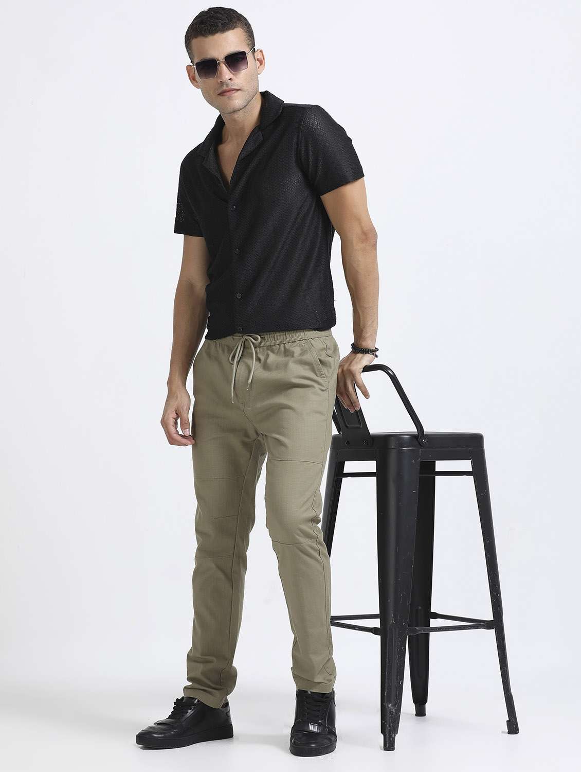  men solid mid rise straight fit chinos  - 22052502 -  Standard Image - 3