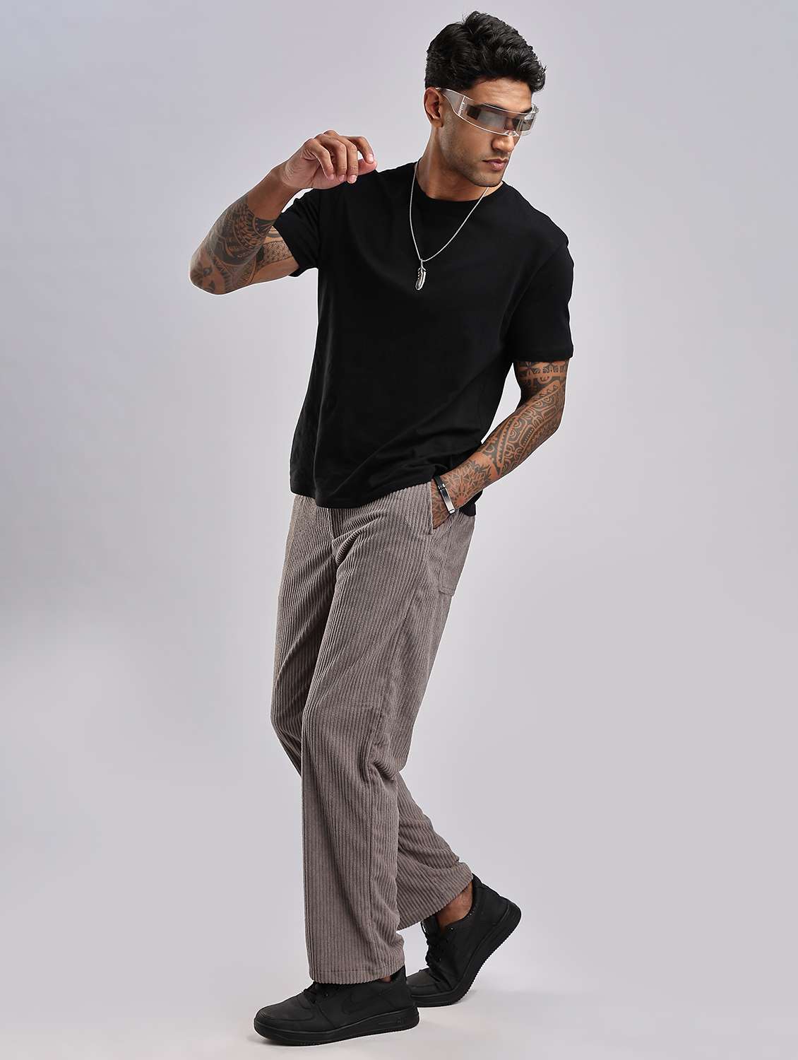 men solid mid rise straight fit corduroy trouser  - 22052536 -  Standard Image - 5